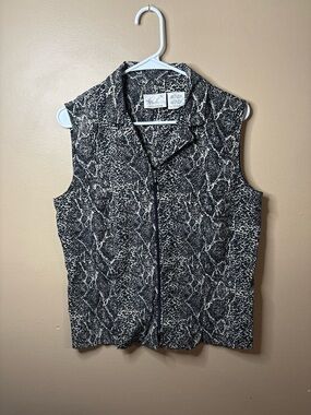 Kathie Lee Collection Black & White Snake-Print Sleeveless Zip Vest